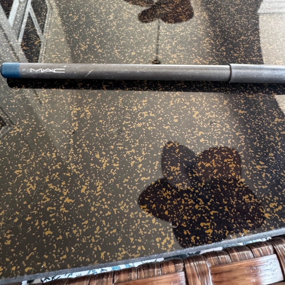 MAC Black Eyeliner Pencil